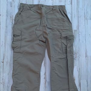 Women’s north face hiking pants size Large